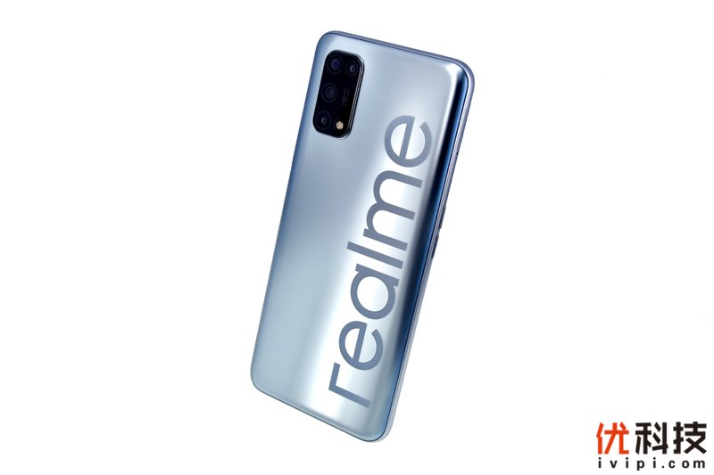 智慧闪充 潮玩典范 realme 真我 V5优科技评测