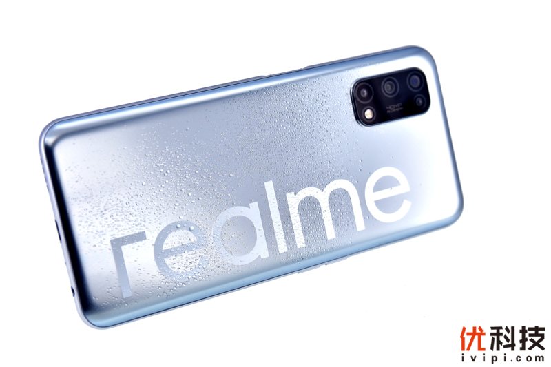 智慧闪充 潮玩典范 realme 真我 V5优科技评测