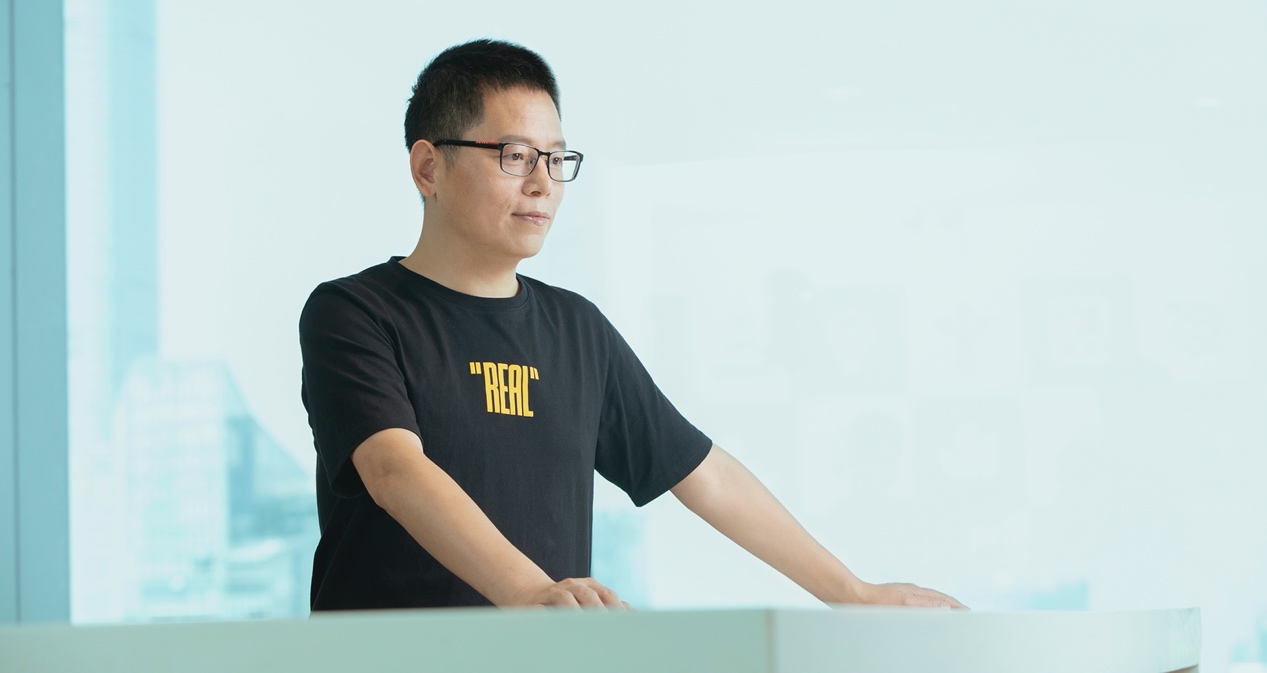 彭博社专访realme CEO 李炳忠：如何打造全球成长最快手机品牌