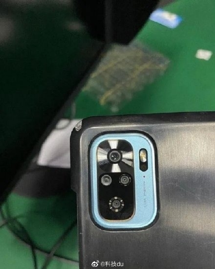 Redmi K40 Pro渲染图曝光！矩形四摄 或为最便宜骁龙888手机