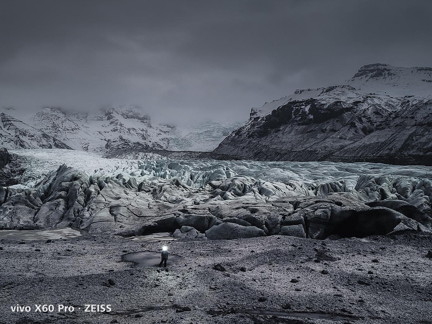 大光圈+降噪算法 vivo X60系列夜拍能力太强悍