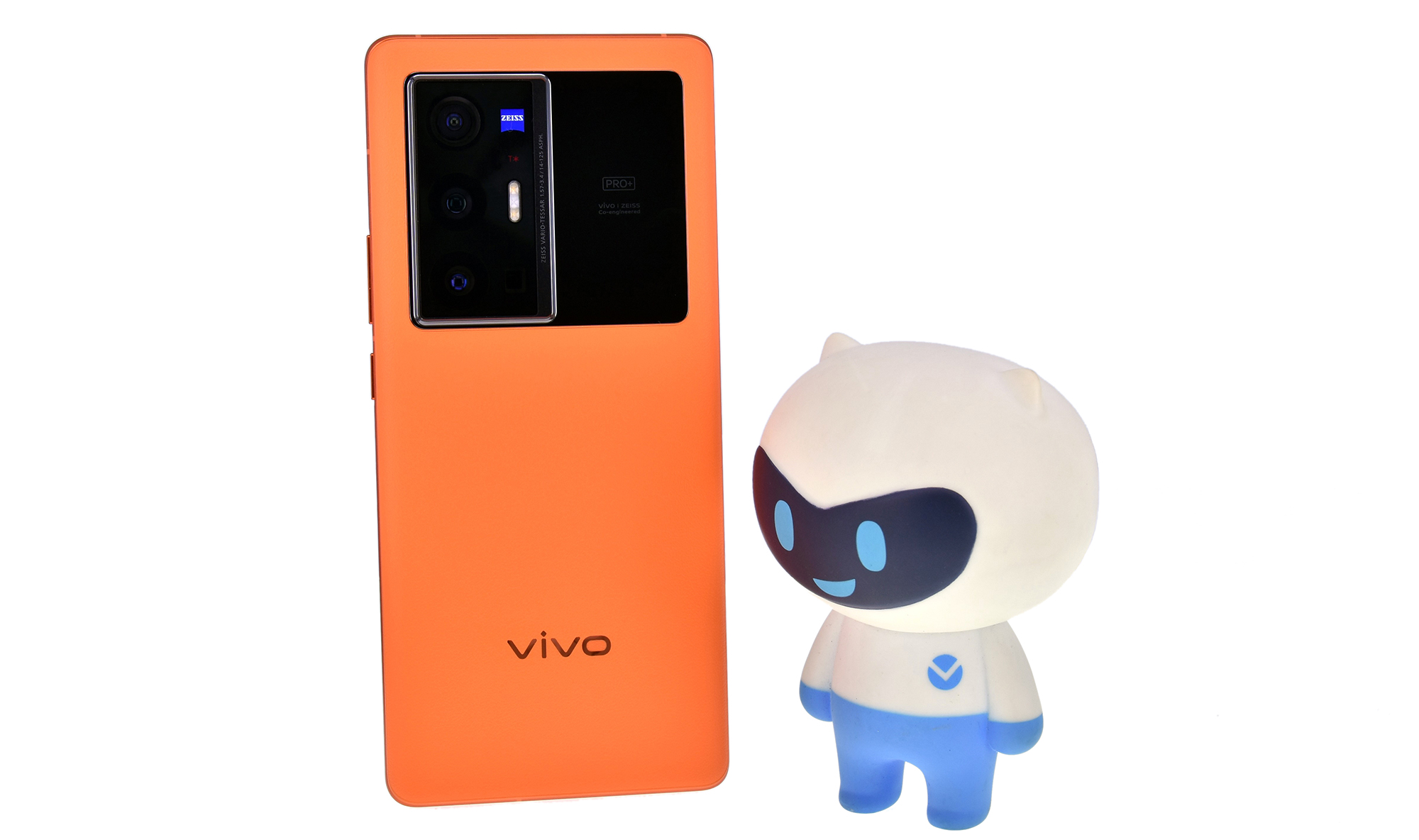 自研芯片加持，全能旗舰机 vivo X70 Pro+优科技全面评测