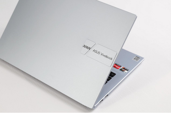 华硕好屏就是值得买！无畏Pro14以实力燃炸双12