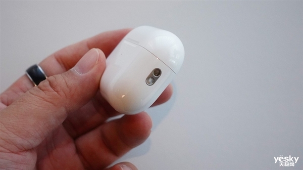 1899元！<a href='https://www.apple.com/cn/' target='_blank'><u>苹果</u></a>AirPods Pro 2拥有8项升级：一文了解详情