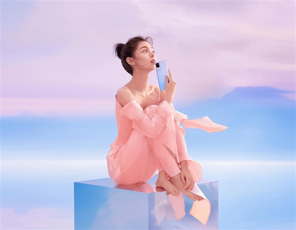 小米Civi 2明天公布发布时间:或与HelloKitty联名