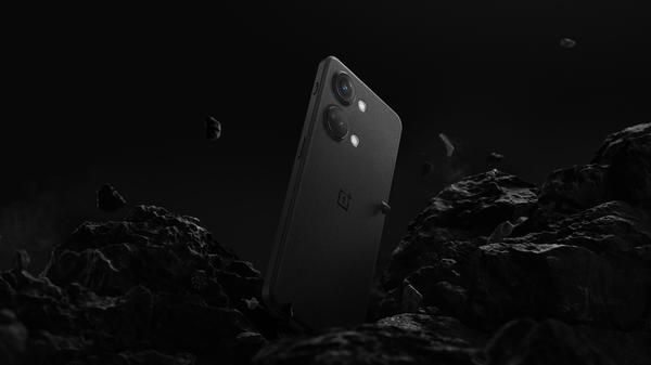 一加 Ace 2V 搭载 1.5K 灵犀触控屏 同档位游戏触控最强体验