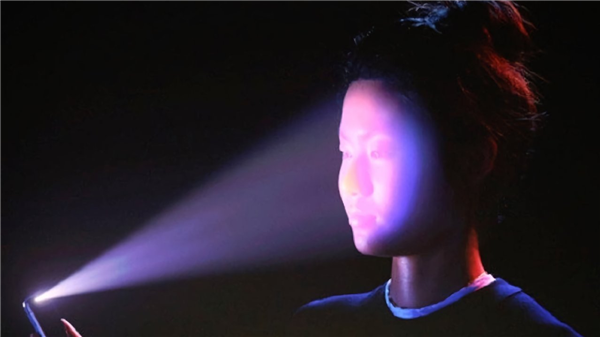终结药丸屏！曝<a href='https://www.apple.com/cn/' target='_blank'><u>苹果</u></a>iPhone 17 Pro将首发屏下Face ID技术