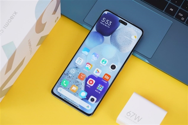 <a href='http://www.mi.com/' target='_blank'><u>小米</u></a>Civi 3 12+512GB版入网：搭载天玑8200 还支持5G异网漫游