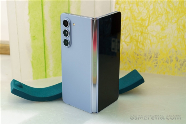 <a href='https://www.samsung.com/cn/' target='_blank'><u>三星</u></a>Galaxy Z Fold5/Flip5参数对比：该怎么选 一目了然