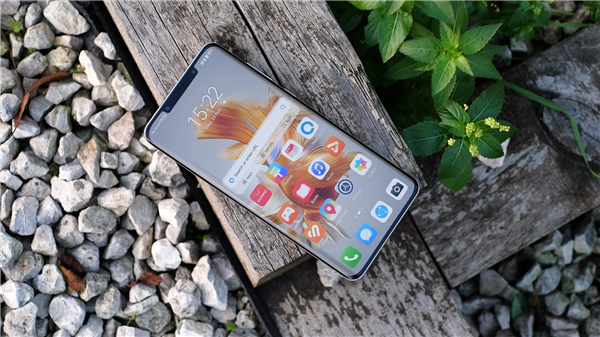 <a href='https://www.huawei.com/cn/?ic_medium=direct&ic_source=surlen' target='_blank'><u>华为</u></a>Mate 60关键参数曝光：骁龙8+ 4G芯片、1.5K屏幕