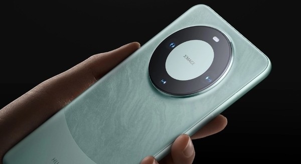 性能更强！<a href='https://www.huawei.com/cn/?ic_medium=direct&ic_source=surlen' target='_blank'><u>华为</u></a>Mate60 Pro+/保时捷设计即将登场