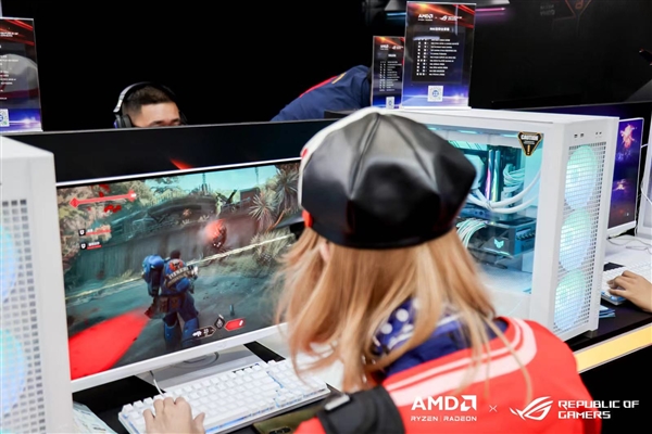 华硕显卡硬核闪光 助力2024 ROG核聚变游戏盛宴！