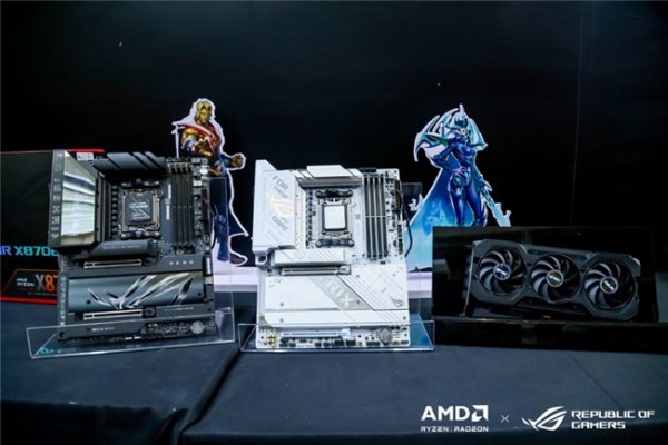 华硕X870E、X870主板闪耀2024核聚变