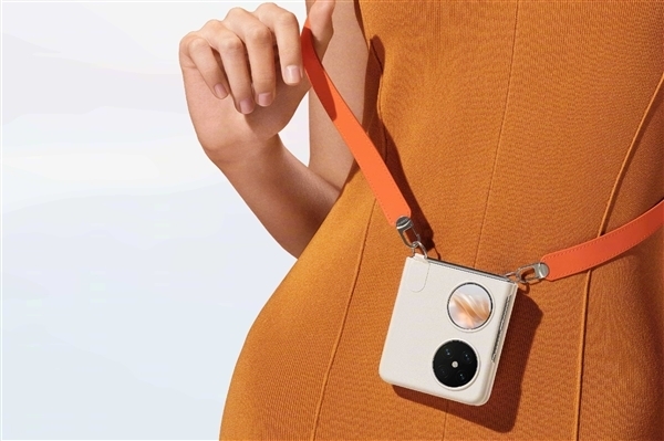 小折叠大混战！<a href='https://www.huawei.com/cn/?ic_medium=direct&ic_source=surlen' target='_blank'><u>华为</u></a>Pocket 3、<a href='http://www.mi.com/' target='_blank'><u>小米</u></a>MIX Flip 2、荣耀Magic V Flip 2今年登场