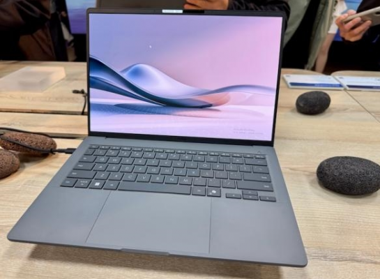 仅980g！华硕新款Zenbook A14笔记本上市