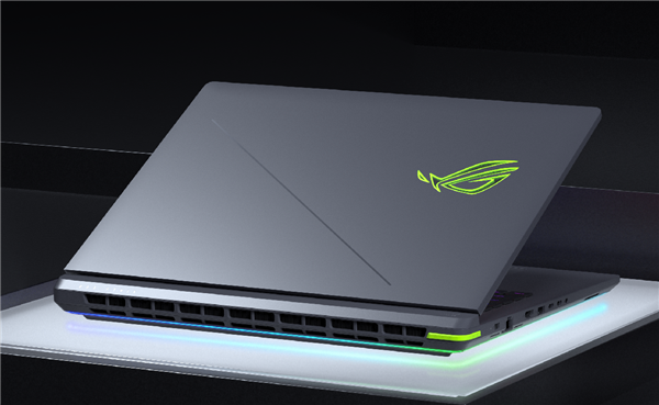 RTX 5090+星云原画屏2.0极致体验 ROG枪神9系列预约开启