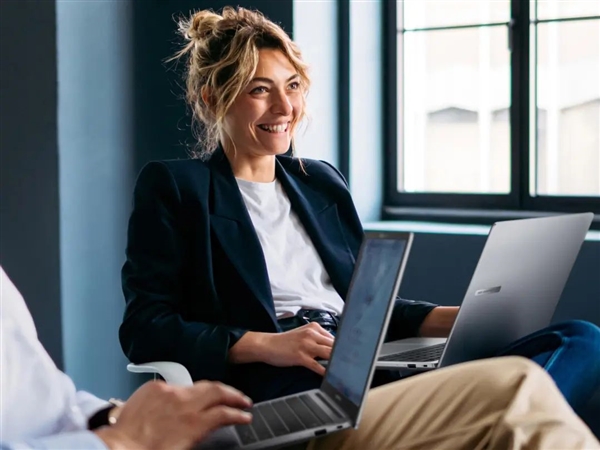 喜讯！华硕破晓6与华硕破晓6 Pro商务AI笔记本荣膺2025年iF设计大奖