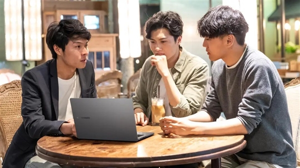 喜讯！华硕破晓6与华硕破晓6 Pro商务AI笔记本荣膺2025年iF设计大奖