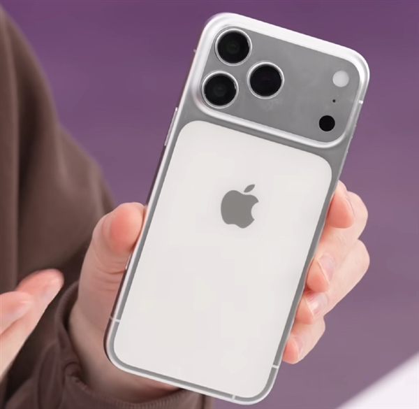 七年来外观首次大改！iPhone 17 Pro高保真机模曝光：铝合金+玻璃拼接工艺