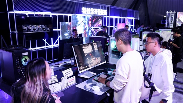 2025 ROG DAY盛大开启 超多高性能显示器燃爆全场！