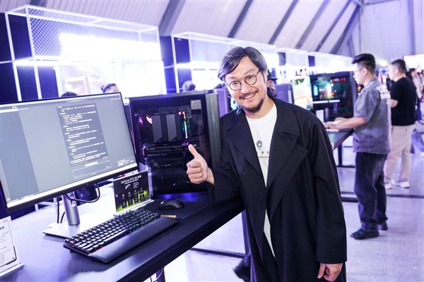 2025 ROG DAY盛大开启 超多高性能显示器燃爆全场！