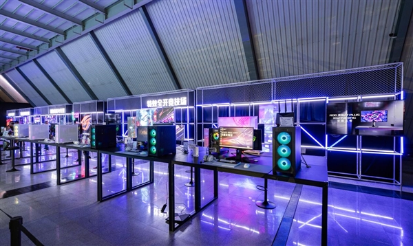2025 ROG DAY盛大开启 超多高性能显示器燃爆全场！