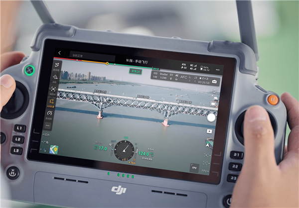 五年巅峰旗舰！大疆发布DJI Matrice 400无人机：续航59分钟、40公里图传