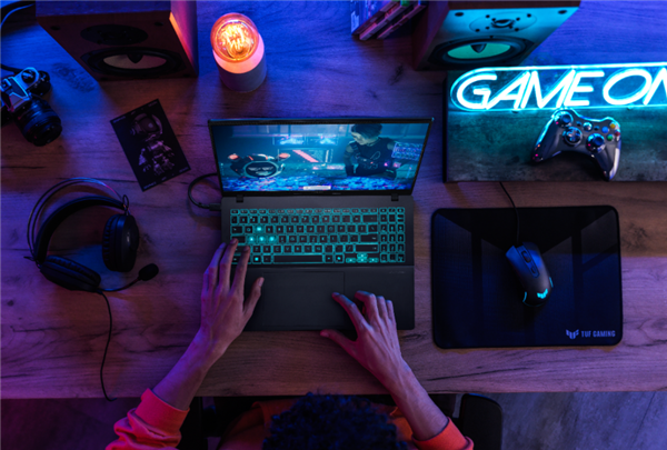 华硕无畏Pro16 2025高刷大屏+RTX5060独显 首发领国补到手仅5899元