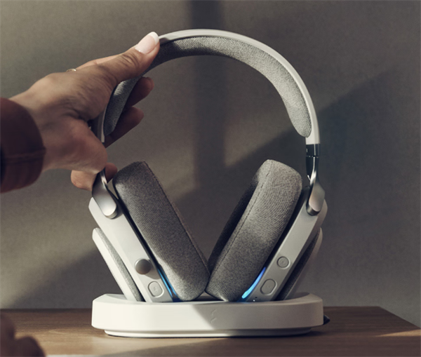 分形工艺Scape无线耳机首发1499元：可拆卸广频麦克风