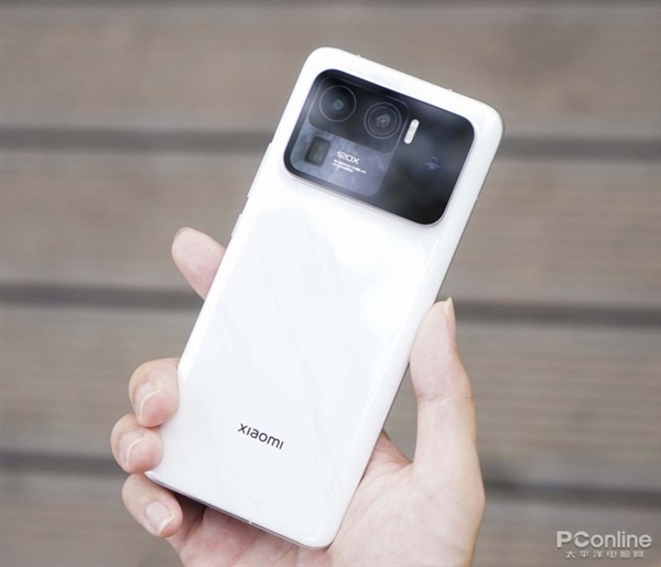 小米16系列外观抢先看：11 Ultra的经典设计又回来了