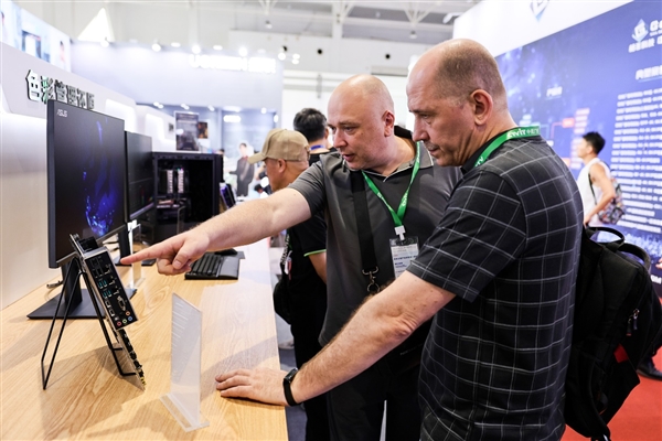 超高清创作 才华绽放：华硕ProArt携全链路显示矩阵登陆BIRTV2025