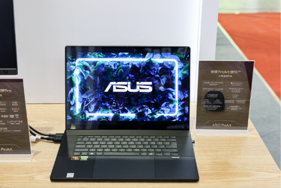 华硕ProArt AI专业创作本亮相BIRTV2025 彰显移动创作全能风采