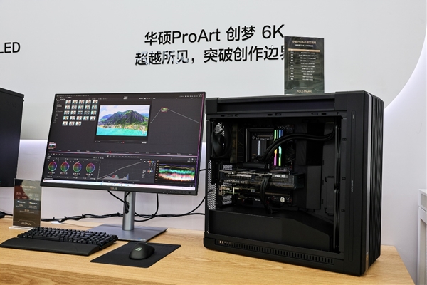AIPC强实力 华硕RTX 50系显卡提供尖端性能！