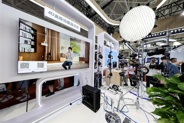 华硕TRX50主板首秀 多款ProArt、WS主板赋能BIRTV2025