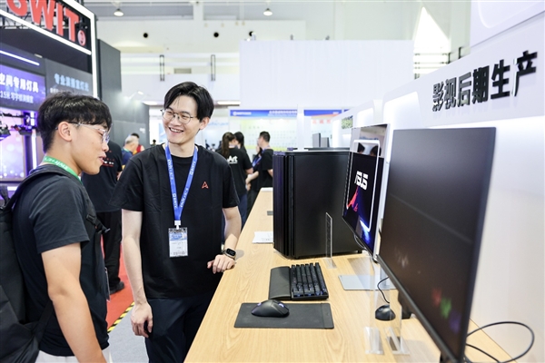 BIRTV2025 全能王牌华硕ProArt创梦Pro OLED专业显示器冠绝全场！