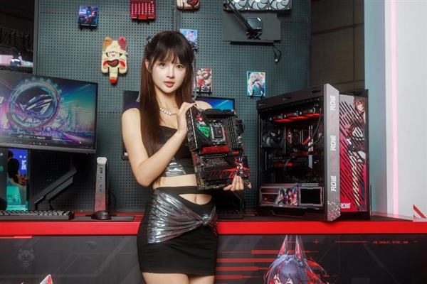 次元出姬！ROG X870 RO姬主板火热开售