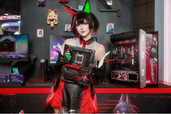 华硕主板BW2025大放异彩 ROG玩+乐园信仰集结