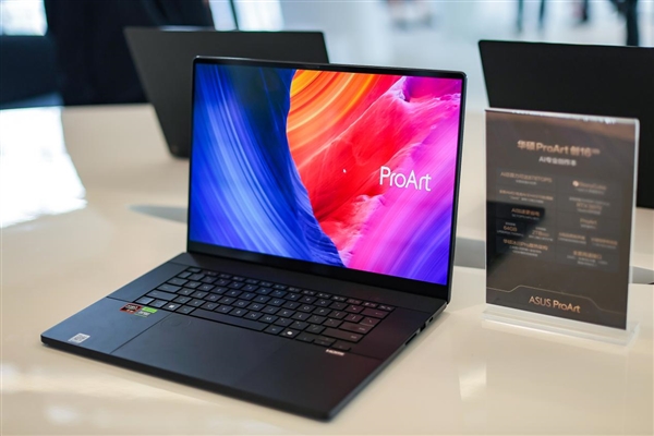华硕ProArt创梦Pro OLED专业显示器智享AI创作先锋之旅！