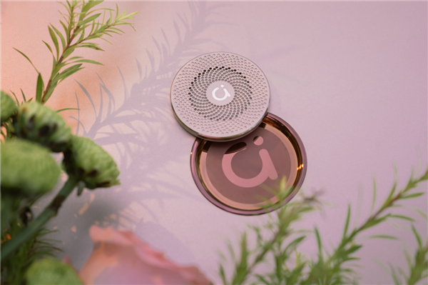 香随“芯”动 华硕a豆｜法国娇兰 闪光礼盒8月11日重磅发布