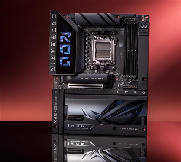 释放巅峰战力！ROG「Unlock the ROG Lab」震撼科隆游戏展