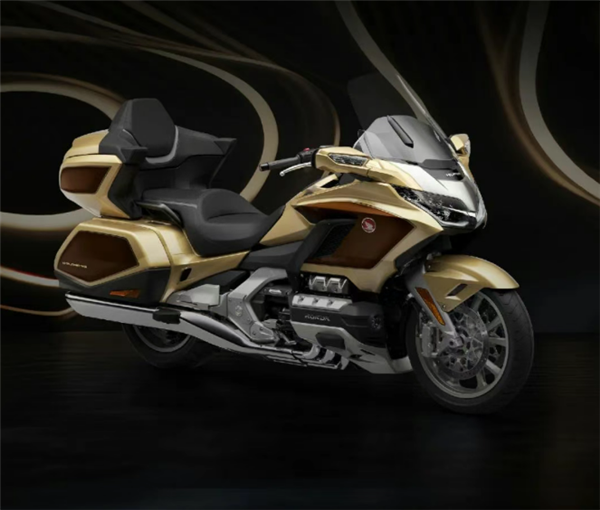 1800cc水平对置6缸机！本田金翼50周年纪念版上市：至高40.88万