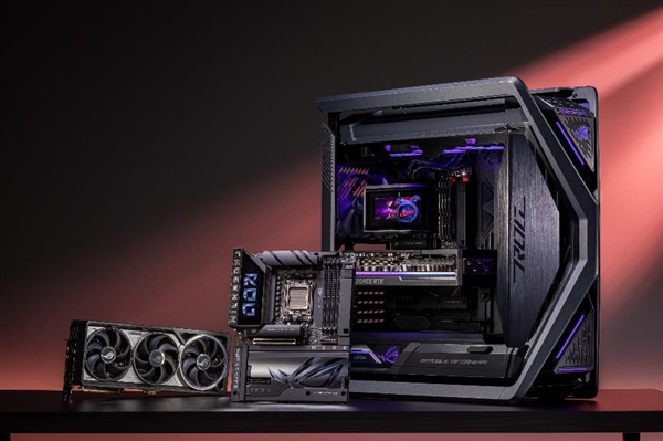 华硕ROG X870E HERO BTF背置主板震撼科隆游戏展