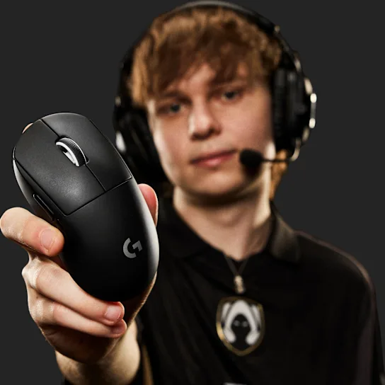 罗技G Pro X Superlight 2c紧凑鼠标正式发布：尺寸更小更轻、约1100元