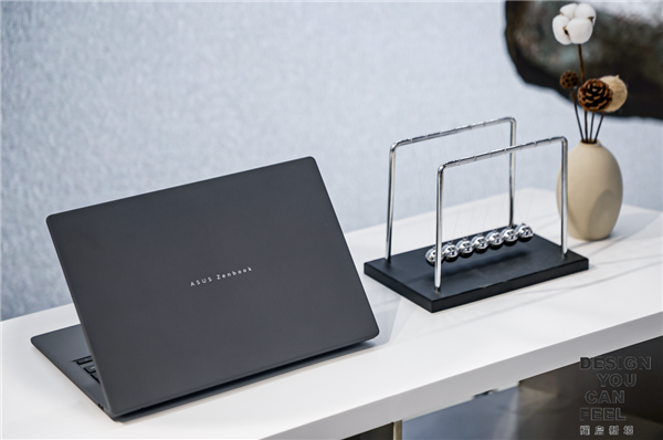 华硕轻薄本首次登陆亚洲权威设计盛会 “Design You Can Feel”演绎先锋实践