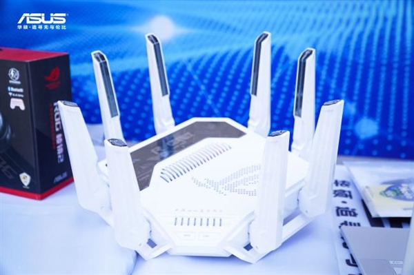 华硕携手戈20：廿载科技同行 共铸玄奘精神新篇章