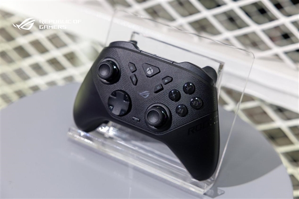 ROG新品超玩会火热开启 高品质外设齐上阵！