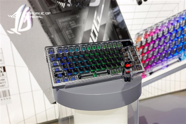ROG新品超玩会火热开启 高品质外设齐上阵！