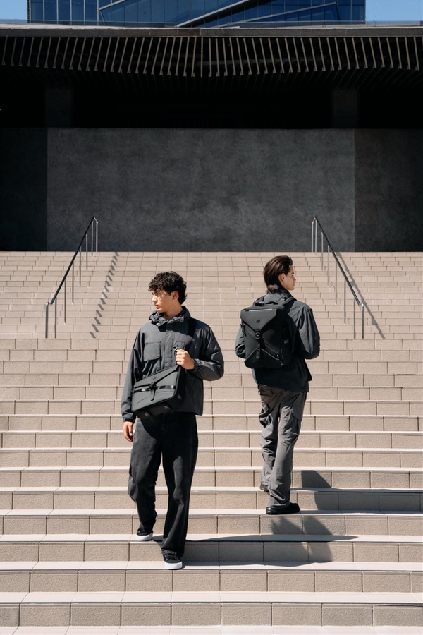 潮酷出行焕新之选 ROG发布神射手系列潮酷机能背包新品