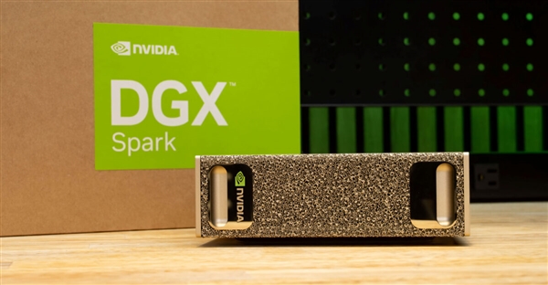 4万元！NVIDIA迷你工作站DGX Spark官方大涨价