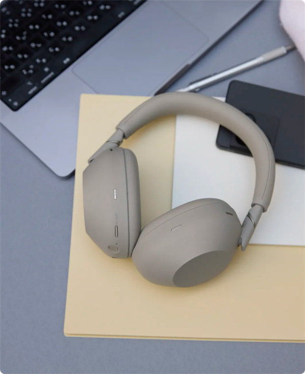 直降1250元！<a href='https://www.sony.com.cn/' target='_blank'><u>索尼</u></a>WH-1000XM6奶茶棕新色正式上市